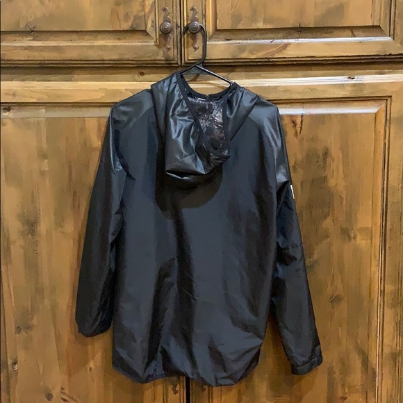 Adidas Windbreaker - Picture 2 of 4